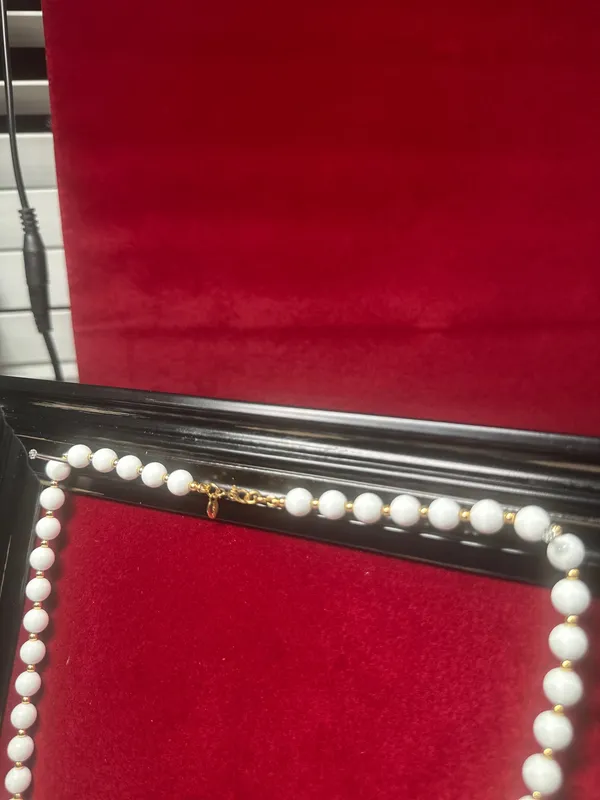 Monet signed vintage gold tone white lucite bead necklace 32” - Image 3