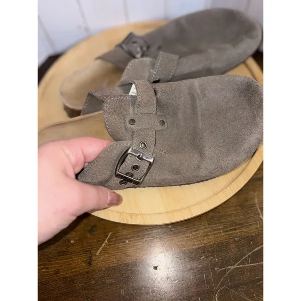american eagle slip in clogs‎ Buckle Size 7 Suede - Image 2