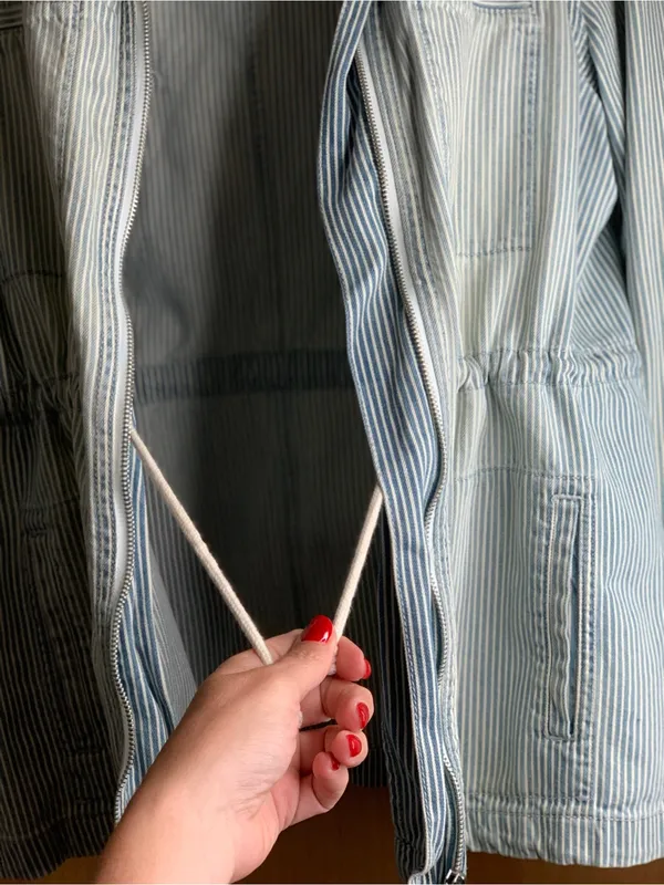 GAP Light Blue Railroad Striped Zip Jacket for Women Size-Large Coastal Casual - Image 5