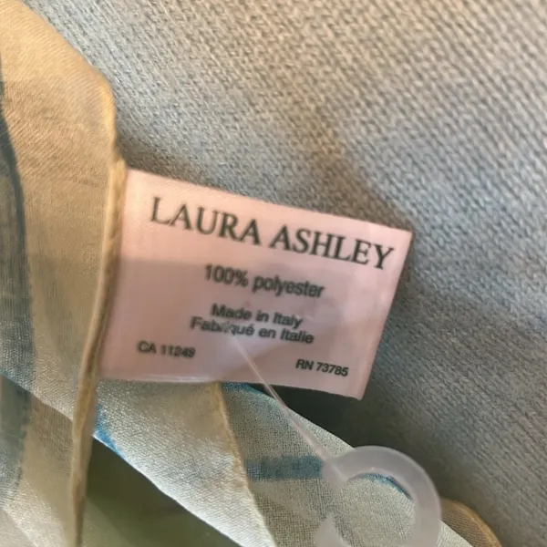 Laura Ashley scarf - Image 5