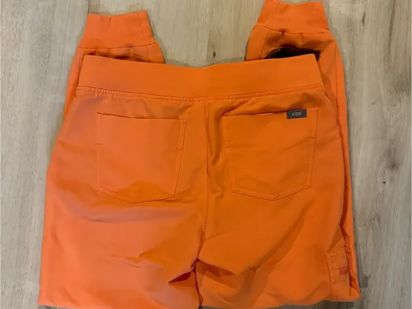 Figs Women's Bright Orange Jogger Sweatpants - Image 3