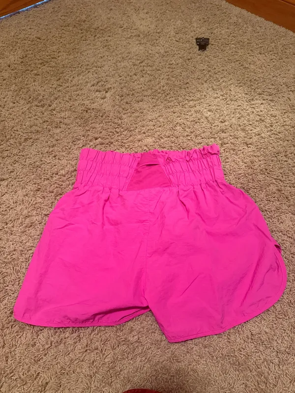 Zenana Shorts Pink Size L - Image 3