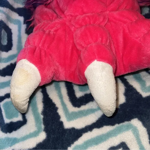 Animal Paw Slippers with Claws for Kids and Adults - Image 2