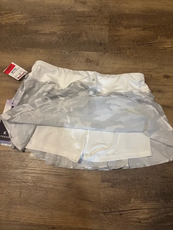 Kyodan camo skort  - Image 3