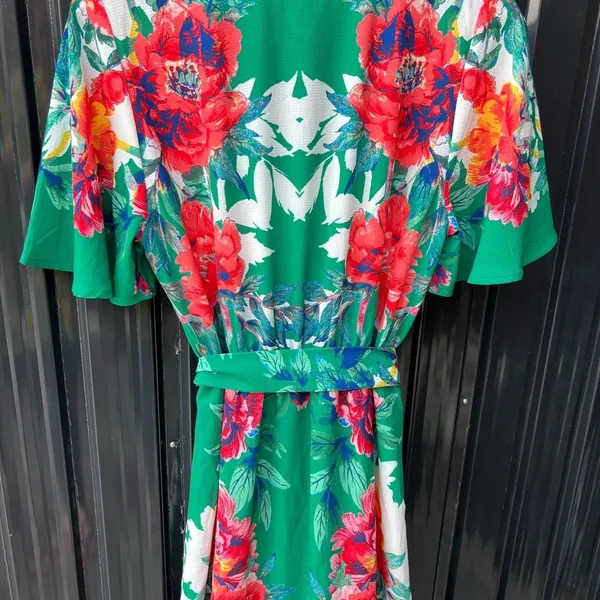 Lulus NWT Still in Paradise Floral Green Wrap Maxi Dress Medium Vacation Resort - Image 12
