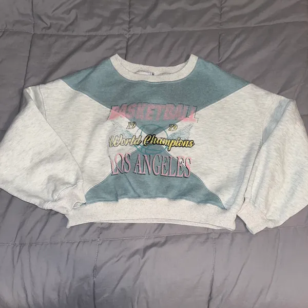 Princess Polly Crop Crewneck - Image 4