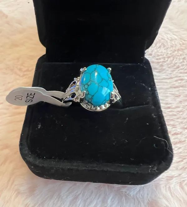 Gorgeous Faux Turquoise and Silver Gemstone Ring Size 20/10 US - Image 2