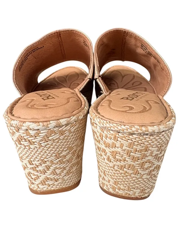 EUC Born Leather Wedge Sandals Gold Size 7 - Image 6