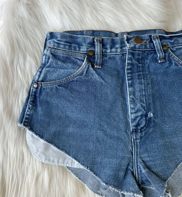Wrangler high waisted - high rise shorts - Image 3