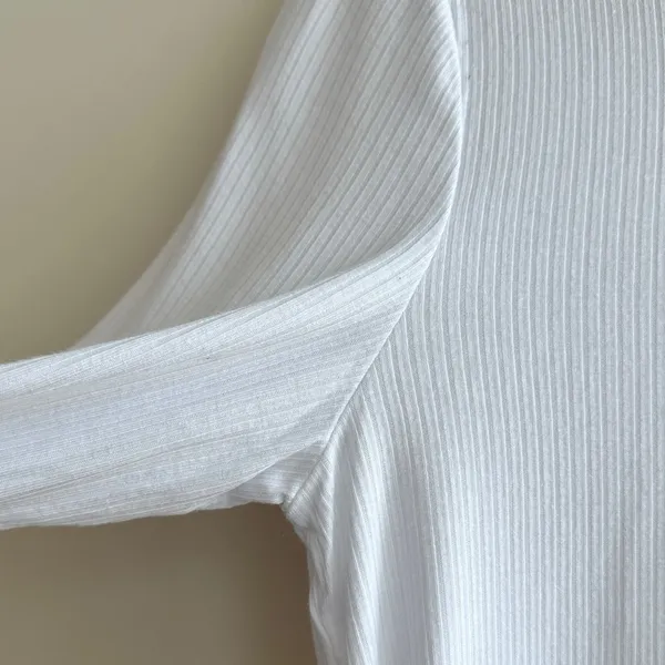 BCBGeneration Cropped Long Sleeve Ribbed Tee, White, Size Medium - Image 6