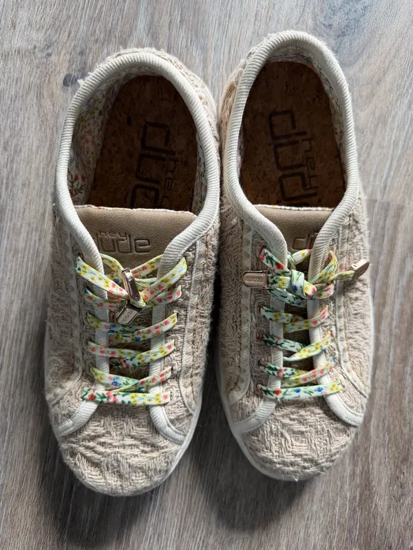 Hey Dude Karina Nut Crochet Sneakers w/ Floral Laces Women’s Size 5 - Image 7