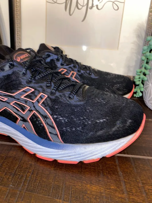 Asics Gel Cumulus 23 Athletic Running Sneakers Size 9.5 Black/Blazing Coral - Image 3