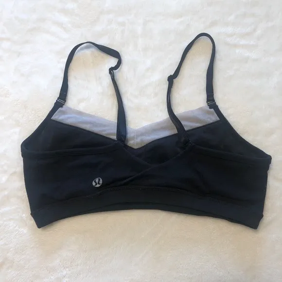 Lululemon Sports Bra Black V Neck Adjustable Straps White Mesh Detail Size Small - Image 2