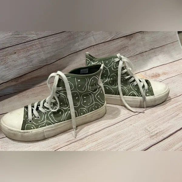 The Smiley® company High-Top green Sneaker size 8 American Eagle. - Image 7