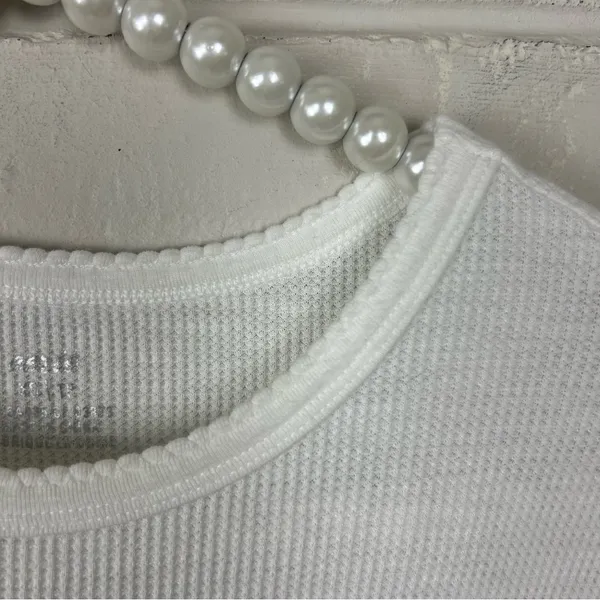Aerie White Waffle Knit Baby Tee Size XS - Image 5
