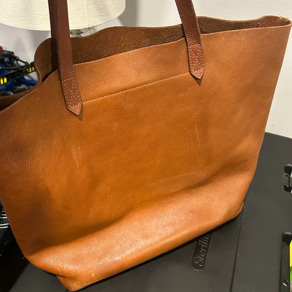 Madewell Elegant Brown Leather Tote Bag Genuine Leather see imperfection on bag - Image 5