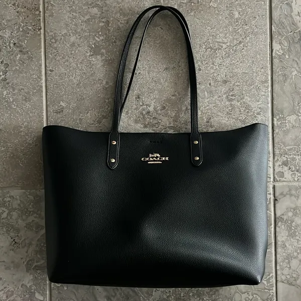 Coach Town Tote in Black with Gold Tone, Auth Code #C2091-72673 EXCELLENT! $280 - Image 2