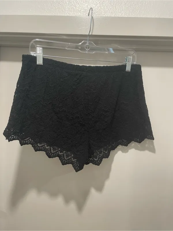 H&M Divided Black Lace Stretch Pull-On Shorts - S - Image 11