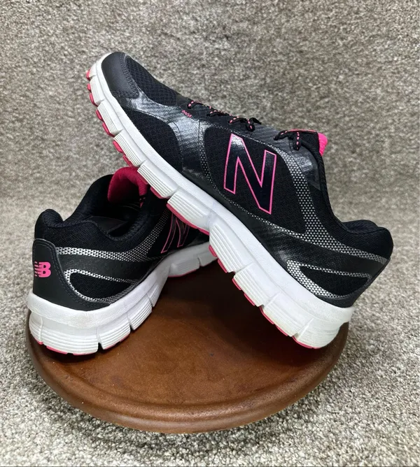 New Balance 543 Woman's Comfort Ride Running Shoe 10B black-pink WE543BB1 - Image 5