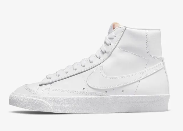 Women’s Nike Blazer Mid '77 Triple White - Image 2