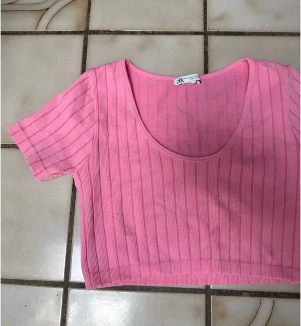 Brand New Zara SEAMLESS TOP Pink Size Large - Image 3