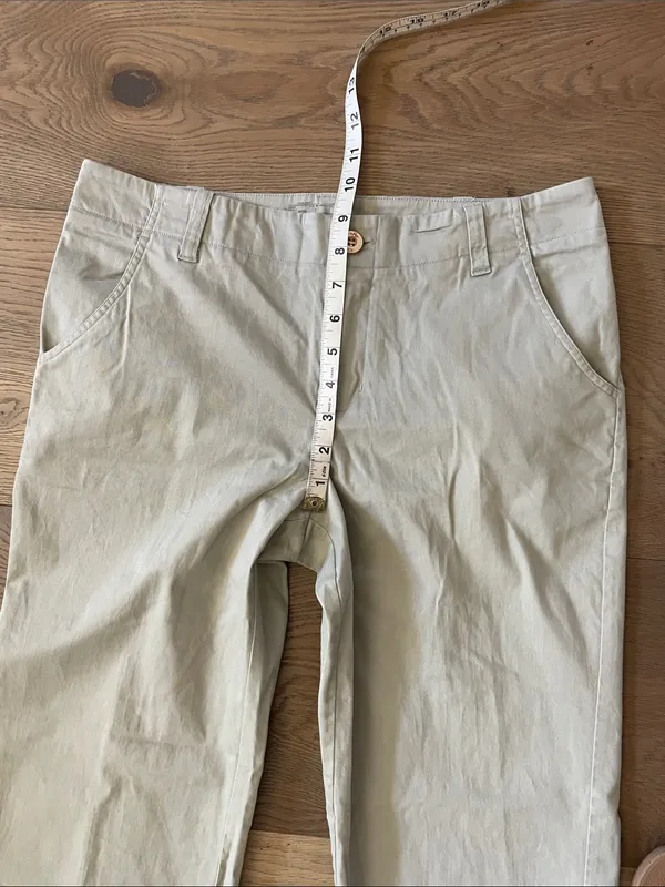 Oakley Vintage Women's Golf Pants Size 6 Beige Khaki - Image 4