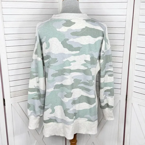 Aerie Good Vibes Dessert Sage Camo Oversized Split Side Sweatshirt Small - Image 4