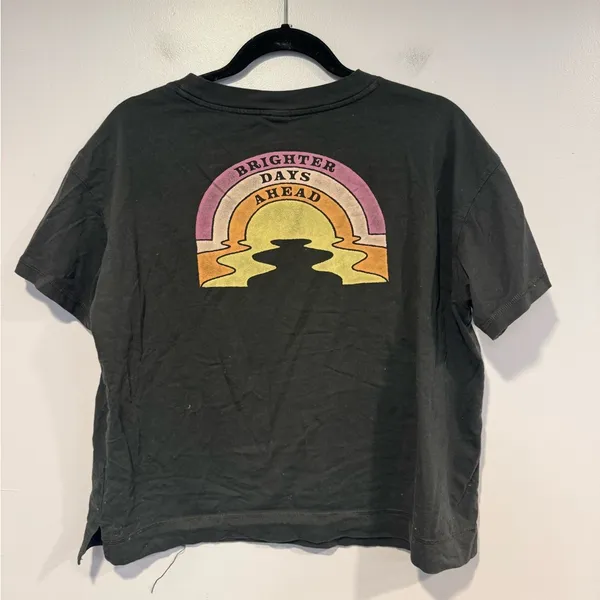Grey rainbow old navy‎ crop Tshirt - Image 3