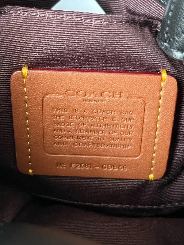 Coach Faye Mini Drawstring Bag With Quilting - Image 11