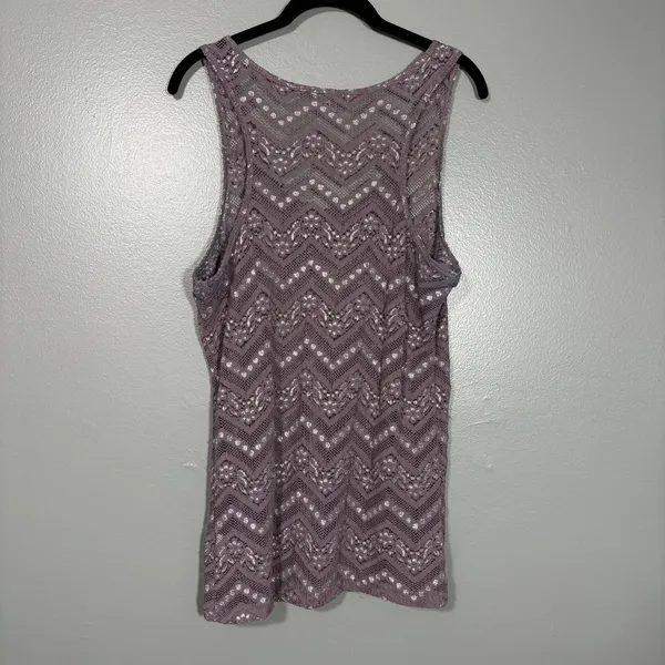 BKE Women's Y2K Gray & Silver Lace & Metallic Tank Top - Size Large - Chevron - Image 7