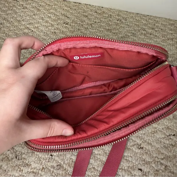 Lululemon Wunder Puff Crossbody Camera Bag 2L in Vintage Rose Crossbody Purse - Image 12