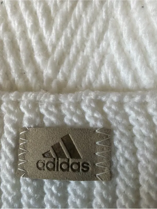 Adidas Women's Twilight 4 Ballie Hat. White Clear/Grey Logo. New with Tags - Image 9