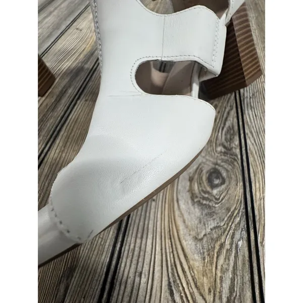 Clarks Womens 8.5M Deva Heidi White Leather Ankle Strap Heels Sandals Boho - Image 10