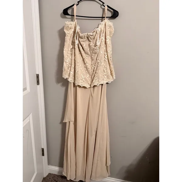 David's Bridal F2951P Formal Gown Womens 18 Champagne Lace Cold Shoulder Maxi - Image 5