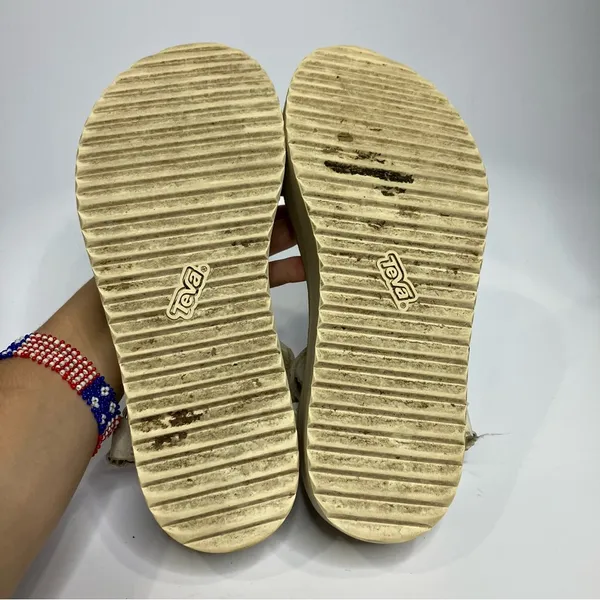 Teva platform Sandals white leather uppers & footbed womens size 9 casual trendy - Image 6