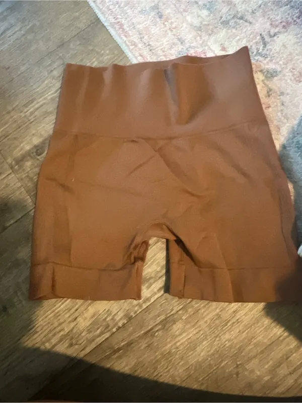 Set active High-Waist Women’s Brown Shorts - Image 4
