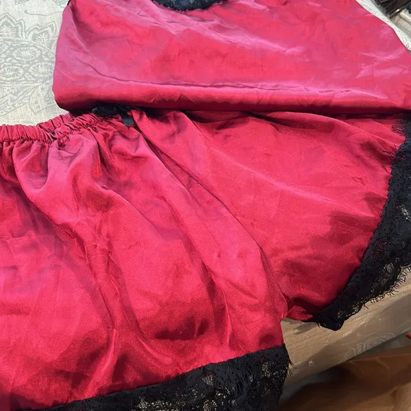 Non-Signe Two Piece Red Satin Lace Pajamas‎ - Image 2