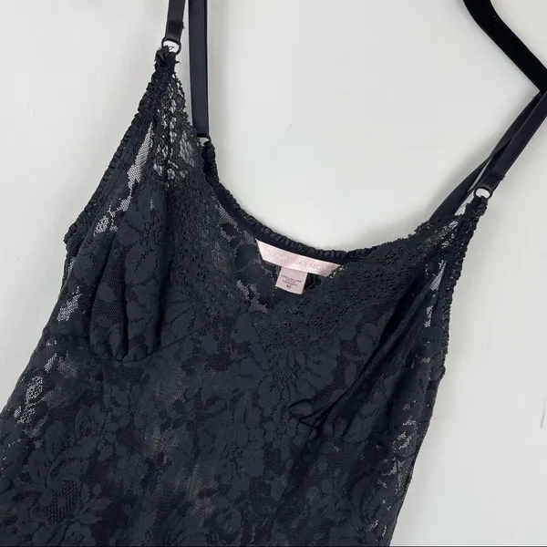 Victoria’s Secret Black Floral Lace Slip Dress Medium Ruffle Hem Sexy Lingerie - Image 4