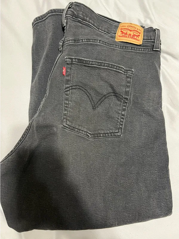 Levi’s High-Waisted Mom Jeans  - Image 2