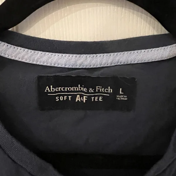 Abercrombie and Fitch Tee - Image 3