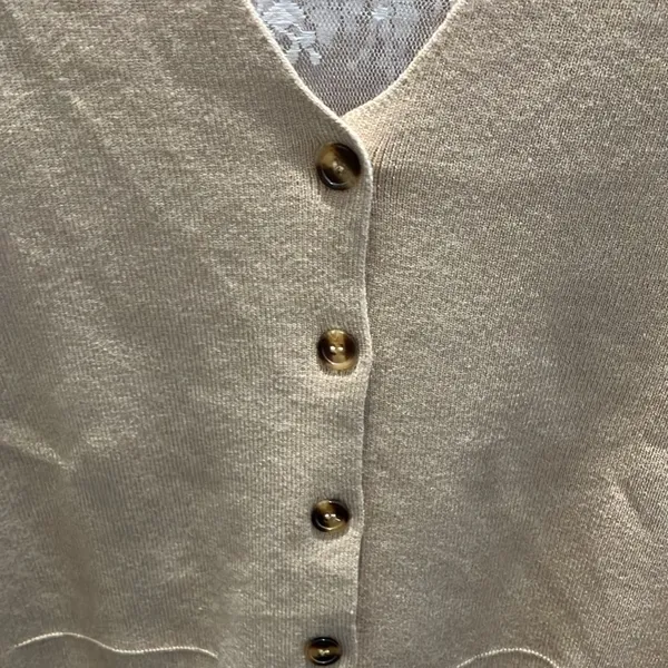 Tan sweater vest button down NWOT cute with a lace tee sold separately - Image 4