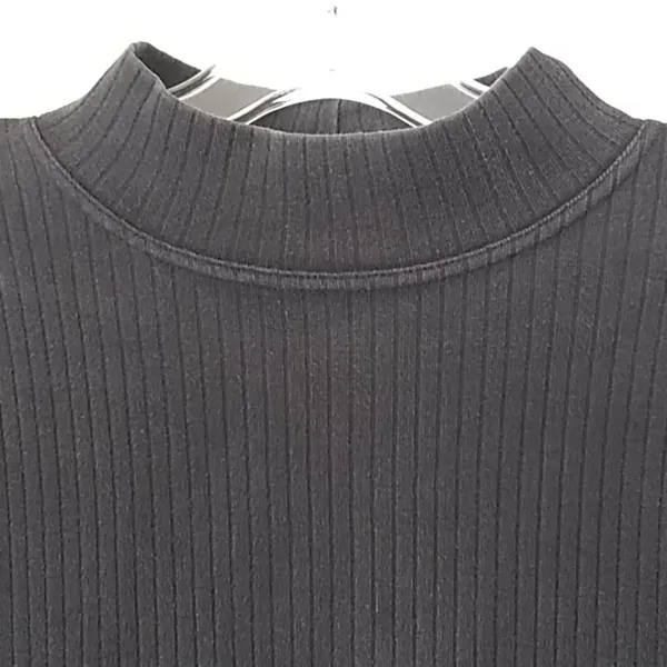 FINAL MARKDOWN Ladies' Brass Plum Ribbed Mock Neck Top (M) - Image 2