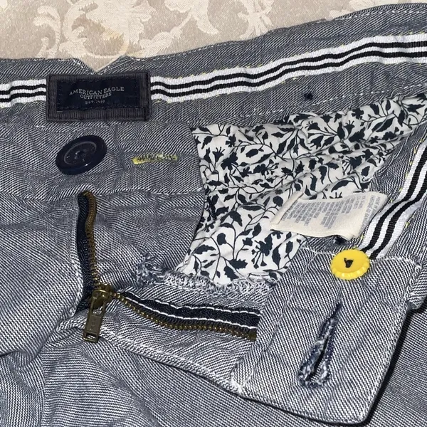 American Eagle Blue Cotton Mid Rise Shorts Size 2 - Image 10