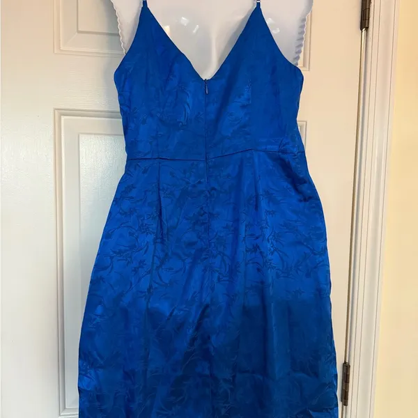 Lulus Blue Satin Floral Jacquard Wrap Dress Size M - Image 4