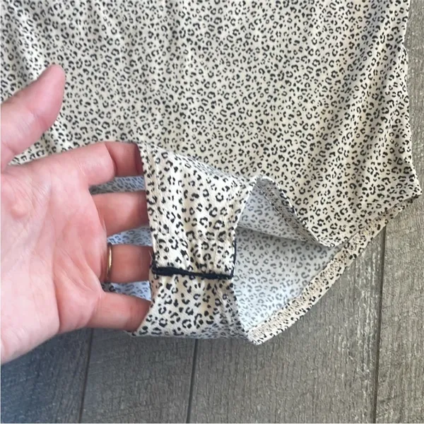 Nordstrom Gaze Size XS Leopard Printed Bodysuit. - Image 4