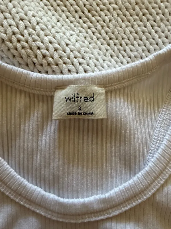 Aritzia Wilfred Tank Top - Image 2