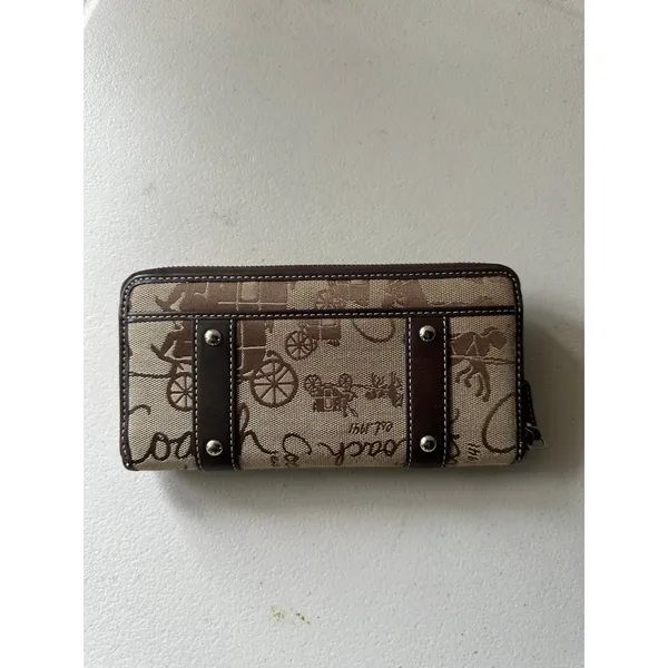 Vintage Coach Zoe Iconic Horse Carriage Canvas Leather Trim Zip Around Wallet - Image 2
