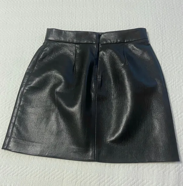 Aritzia Wildred Skirt - Image 6