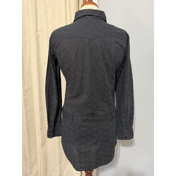 Levis Shirt Dress M Black Eyelet Embroidered Western Tunic‎ Tie Belt Cottagecore - Image 3