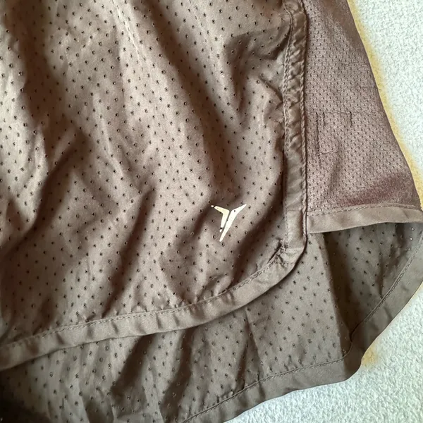 Active Shorts - Image 3